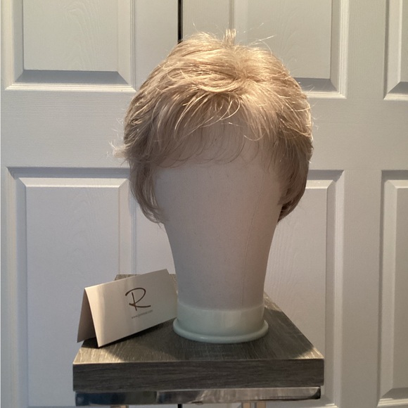 Anne ..hand tied Wig by Jon Renau - Picture 5 of 11